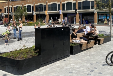 rvs straatkast in straatmeubilair