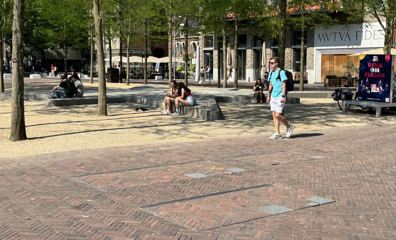 Groningen Grote Markt voorzien van PUTkasten