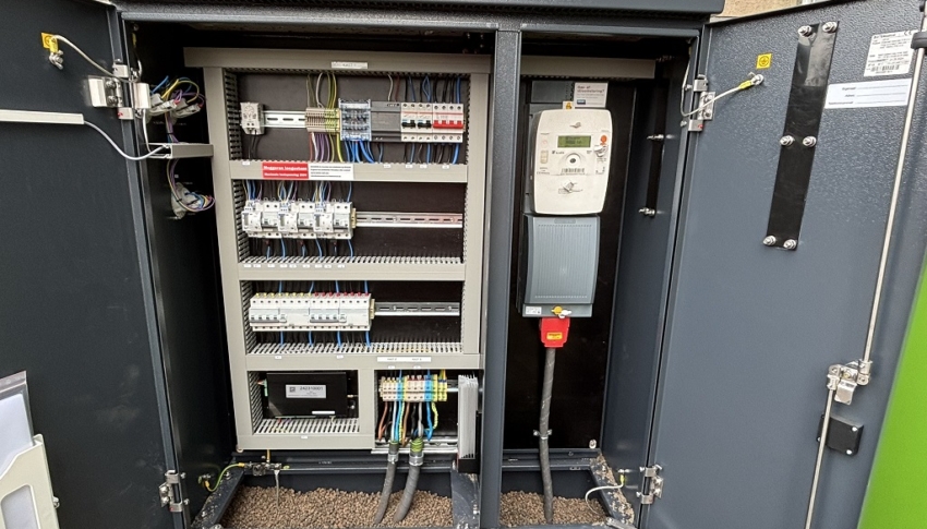 Kast Met Aansluiting Netwerkbedrijf En Cam Module